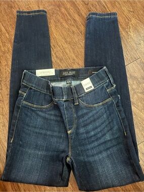 Judy Blue Dark Wash Skinny Jeans - Deep Blue